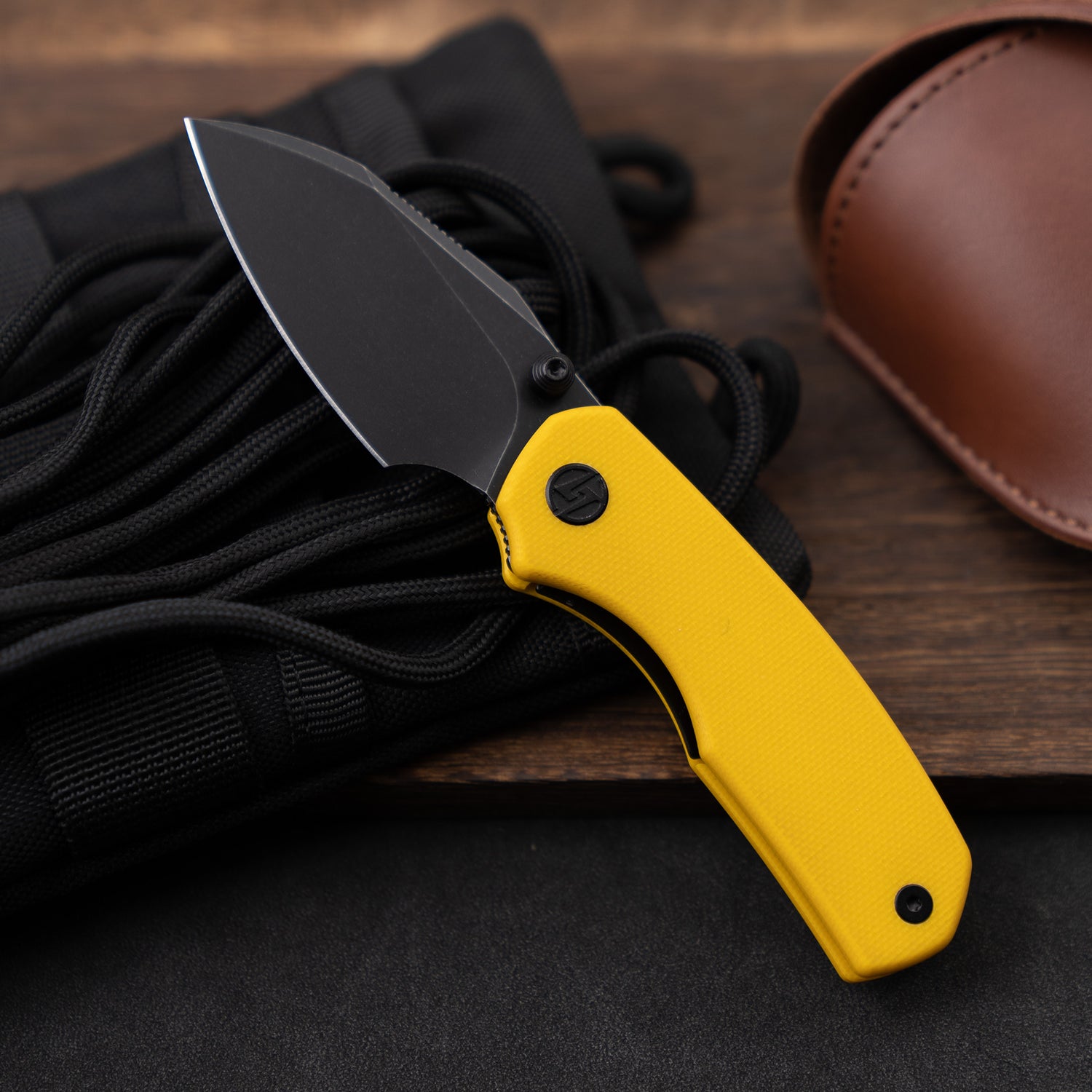 Color_Yellow-Black Coating