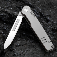 T013 Folding scalpel knife