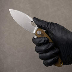 Knife in hand, open – PEI handle with satin blade