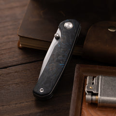 Gecko M070 (3.07'+SLD Magic+Carbon fibre)-Liner Lock-thumb stud
