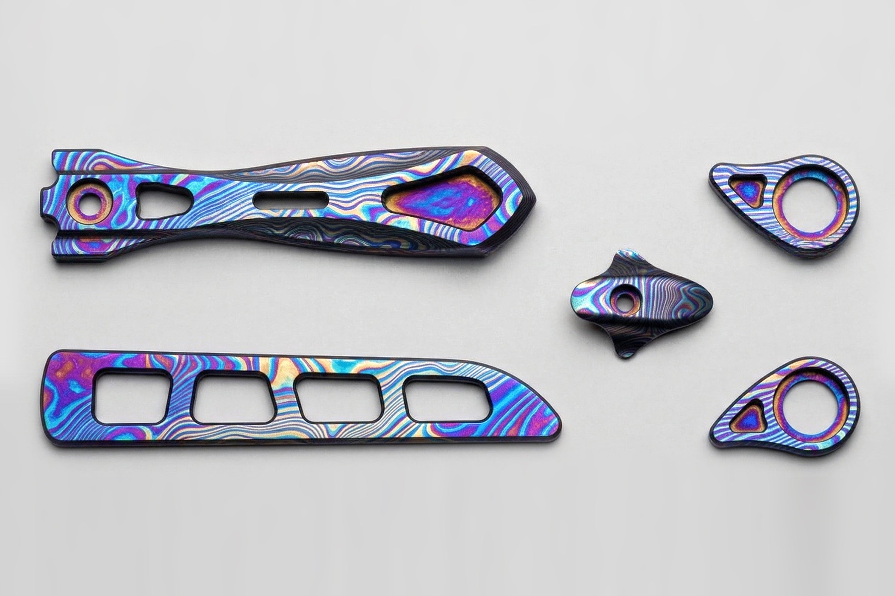 Serrated Shark™ T080 Folding EDC Pry Bar（Pre-sale order，order deadline is June 15th.）