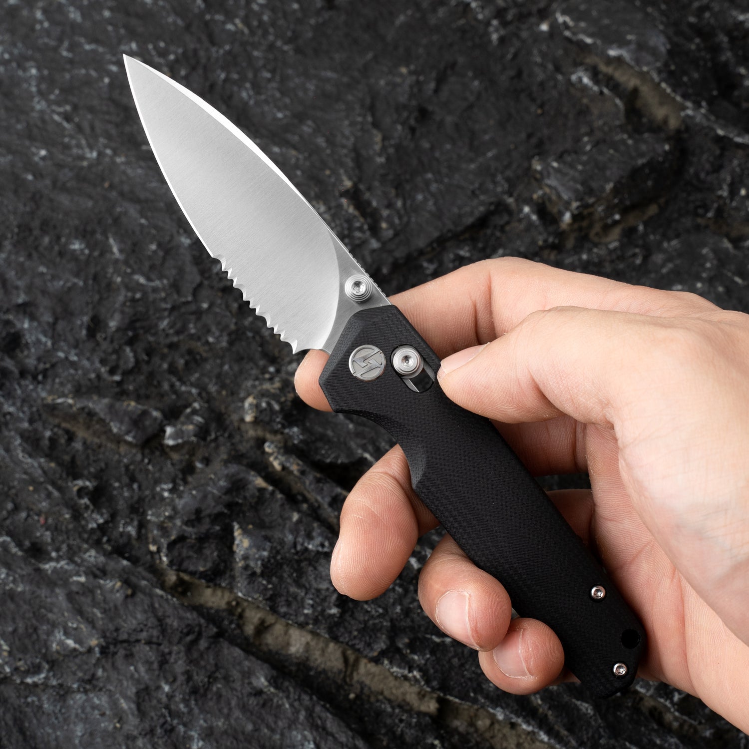 Youth Bird G053 Serrated Pocket Knife 3'' 14C28N Blade+G10 Handle- Crossbar Lock-Thumb stud