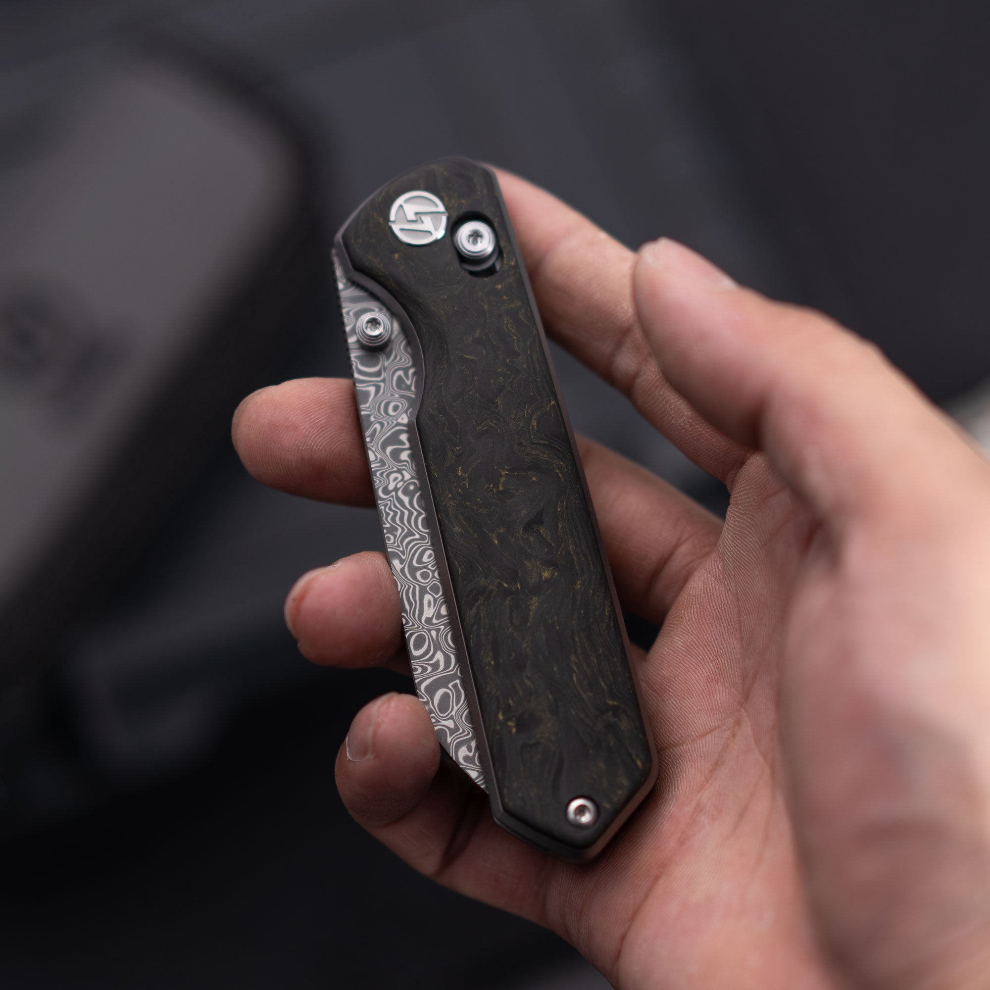 Imperial Penguin M060(3.35''+Damascus+Carbon fibre)-Axis lock-thumb stud