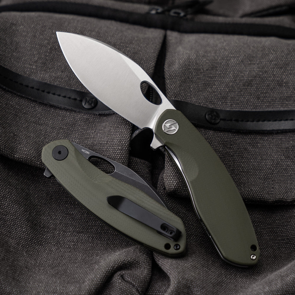 Knife layout – Army Green satin open and closed