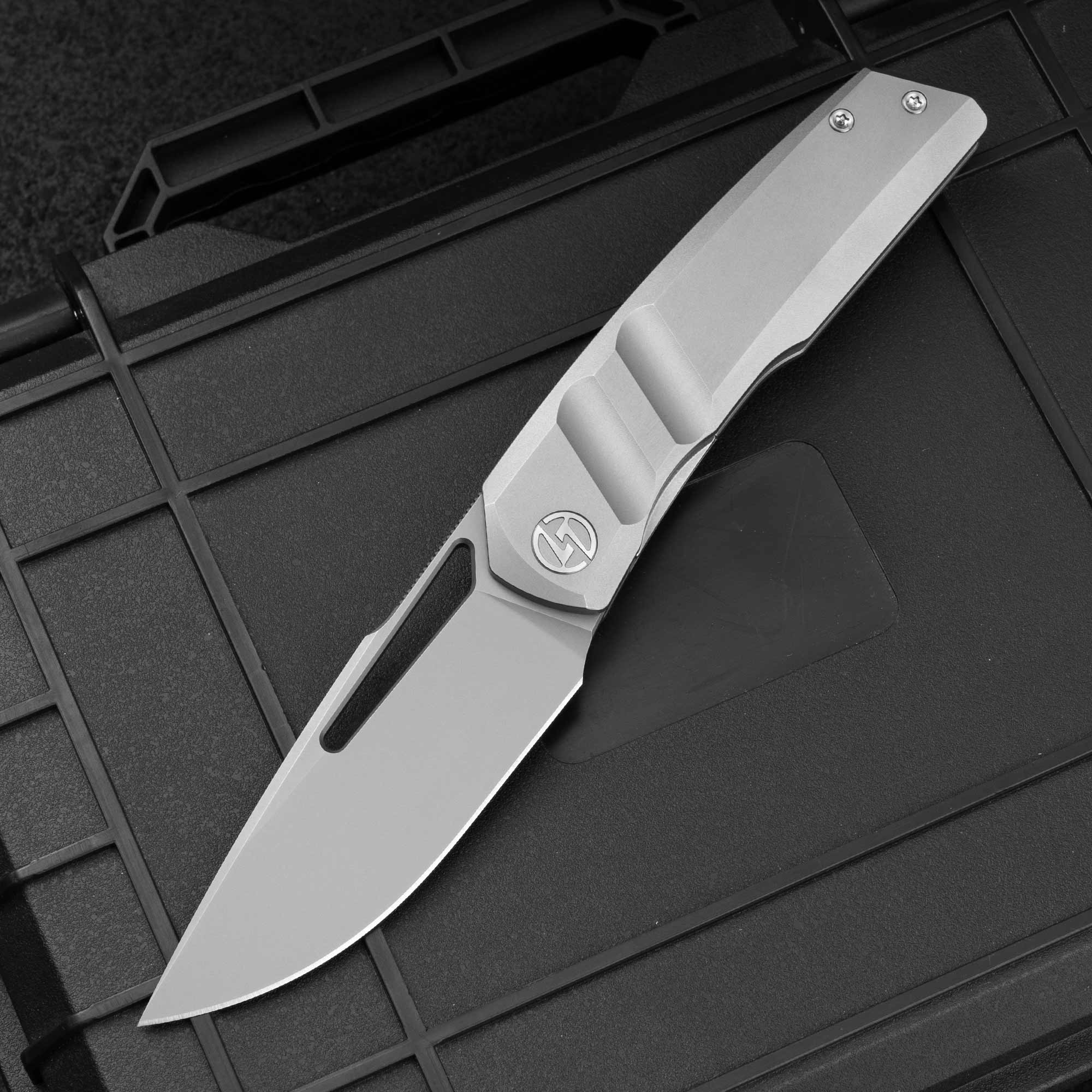 Sworf T077（3.4"+Bohler M390 +Titanium）Liner Lock