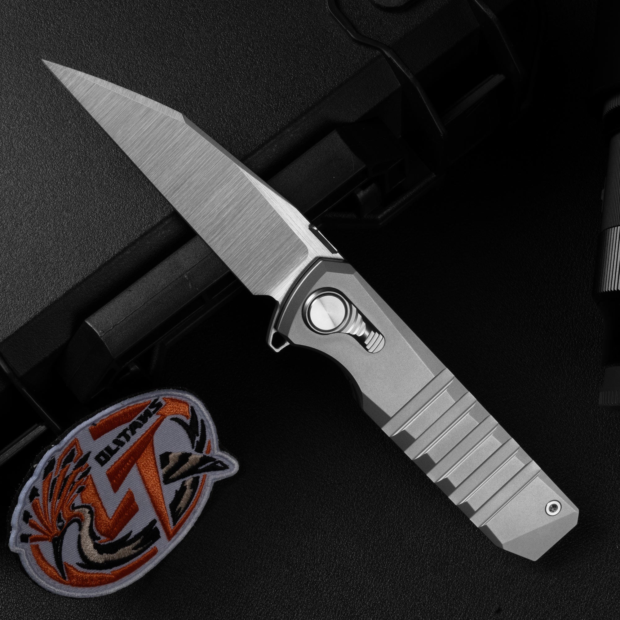 Hoopoe T082（3.42"+S45VN + Silver Titanium）- Vertical Hand Satin