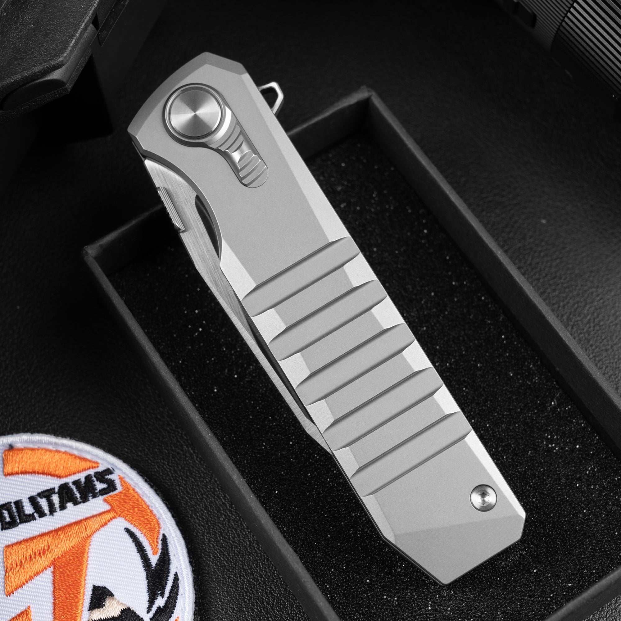 Hoopoe T082（3.42"+S45VN + Silver Titanium）- Vertical Hand Satin