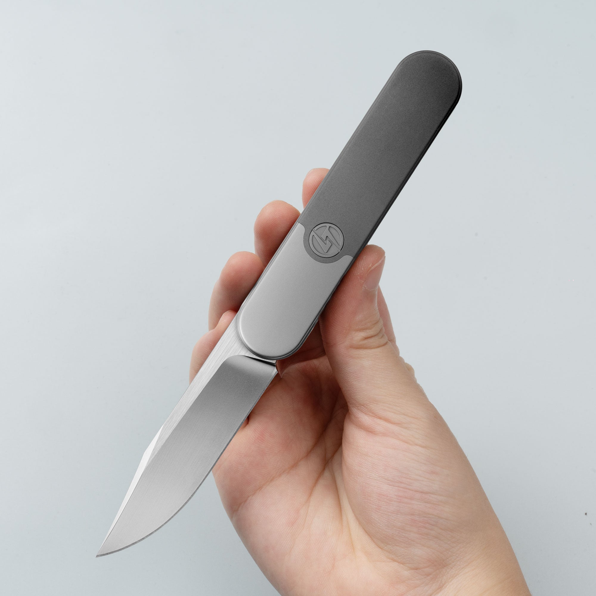 Rocket XL T081 (3.07''+M390+Titanium)-Liner Lock-Front Flipper-Stonewash