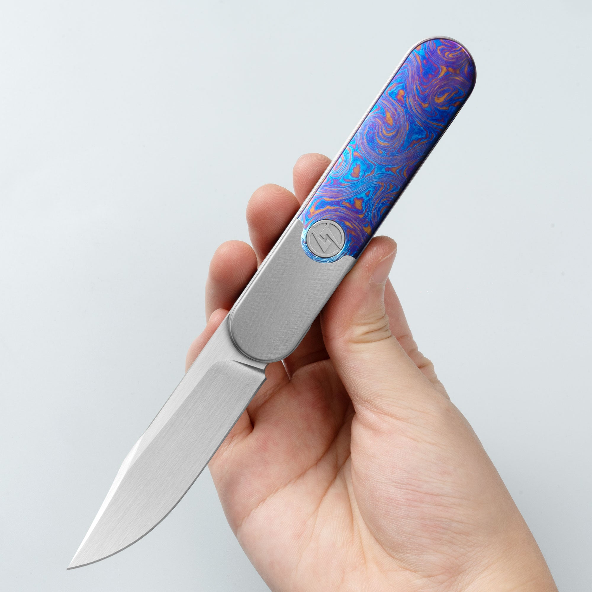 Rocket XL T081 (3.07''+M390+Timascus)- Horizontal Hand Satin