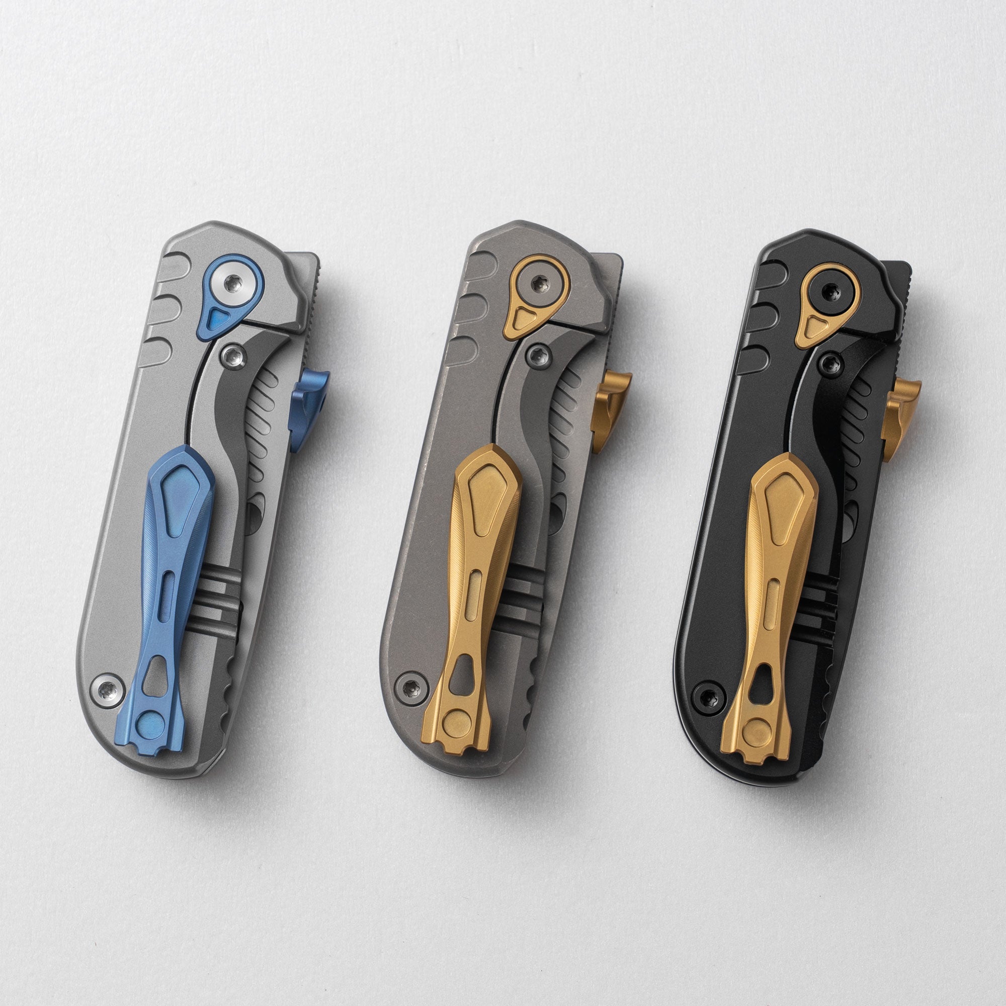 Serrated Shark™ Folding EDC Pry Bar
