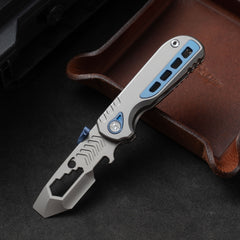 Serrated Shark™ Folding EDC Pry Bar