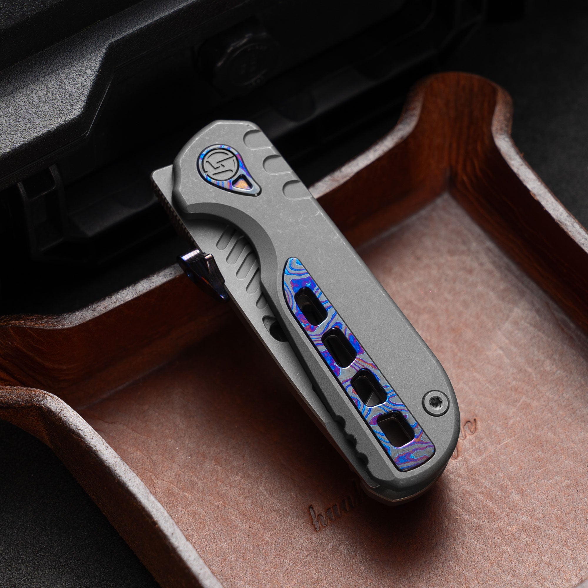 Serrated Shark™ Folding EDC Pry Bar