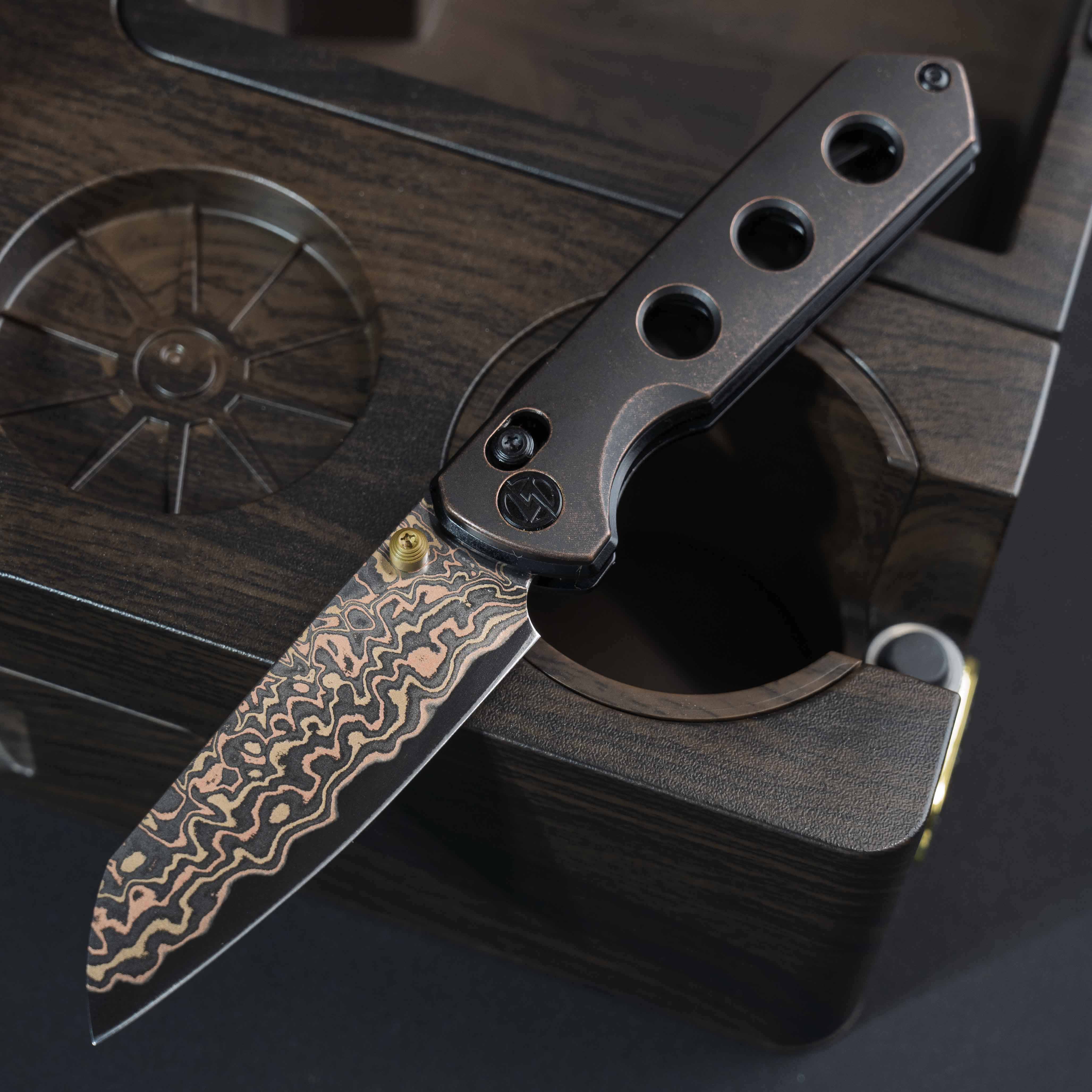 Imperial Penguin M060(3.35''+Damascus Steel & Copper+Red Copper)-Axis lock-thumb stud