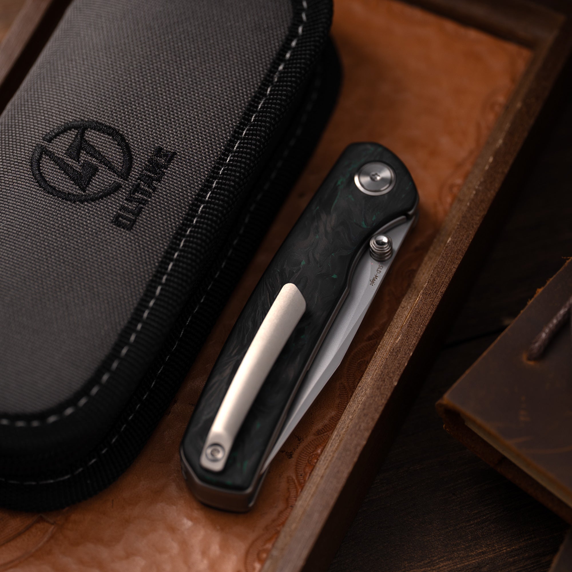 Gecko M070-SLD Folding Knife(3.07''+SLD Magic+Carbon fibre)-Liner Lock-thumb stud-OLITANS