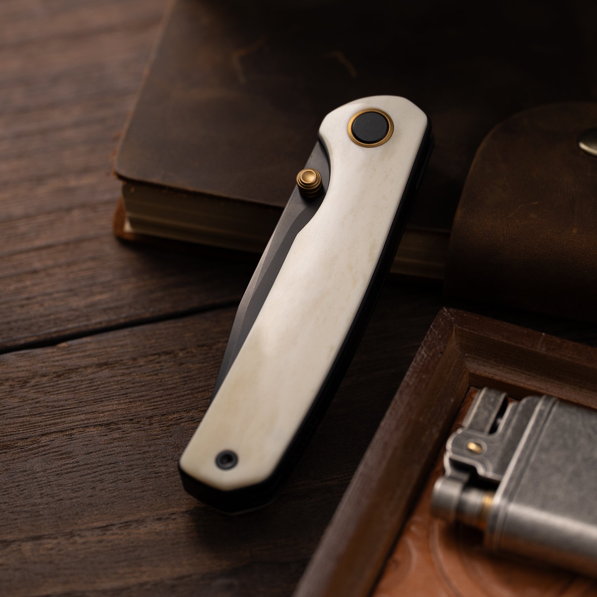 M070-SLD Folding Knife(3.07"+SLD Magic+Cow bone)-Liner Lock-thumb stud-OLITANS