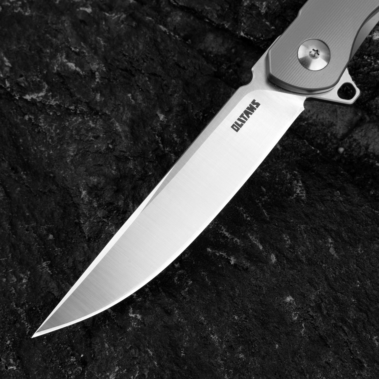 T051 Pocket Knife 3.35'' AUS-8 Blade + Titainium Handle - Frame Lock - Flipper