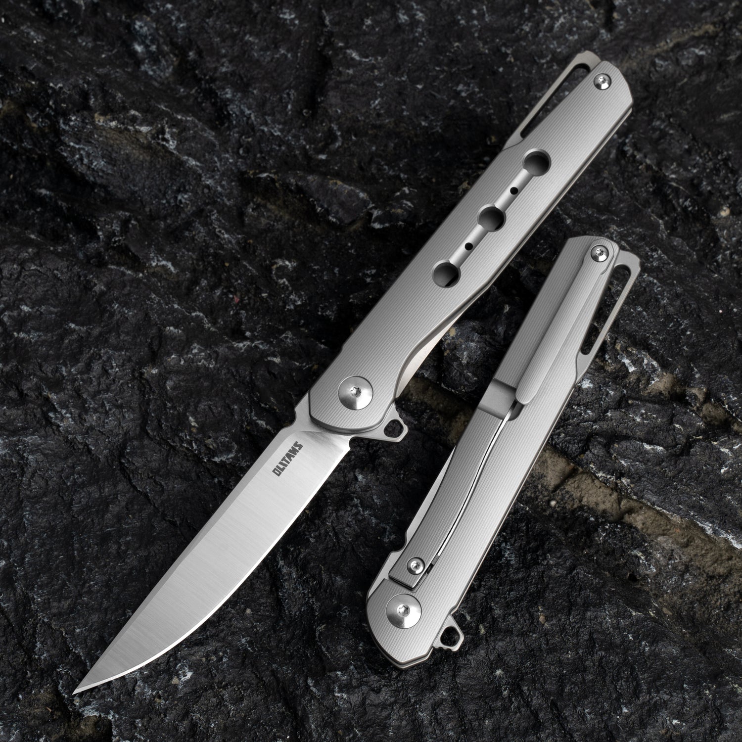 T051 Pocket Knife 3.35'' AUS-8 Blade + Titainium Handle - Frame Lock - Flipper